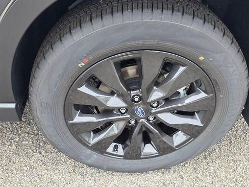 Used 2025 Subaru Outback Onyx Edition image 6