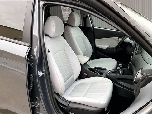 Used 2023 Hyundai Kona SEL w/ Convenience Package image 8