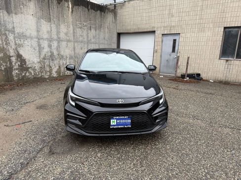 Used 2024 Toyota Corolla SE FWD image 9