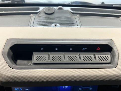 Used 2022 Ford Bronco Wildtrak AWD/4WD image 39