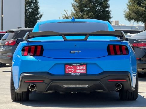 Used 2025 Ford Mustang GT Premium RWD image 8