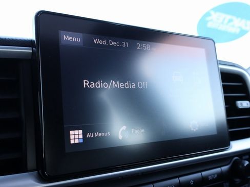 Certified 2022 Hyundai Venue SEL image 33