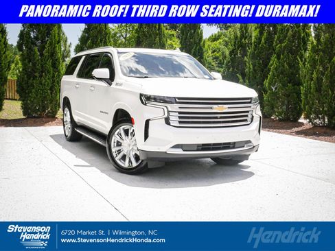 Used 2021 Chevrolet Suburban High Country AWD/4WD image 1