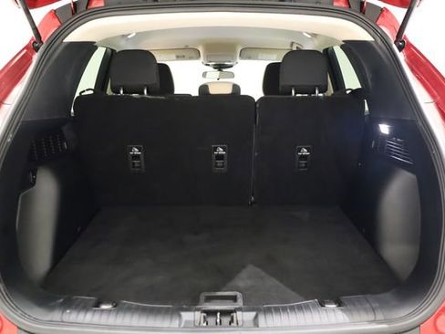 Used 2020 Ford Escape SE image 26