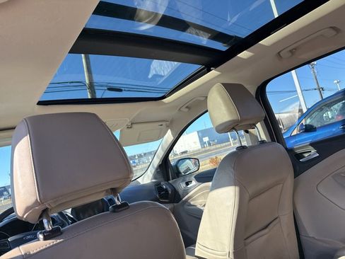 Used 2017 Ford Escape Titanium w/ Equipment Group 301A image 8