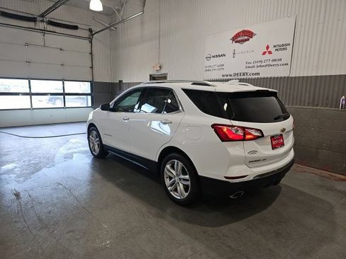 Used 2019 Chevrolet Equinox Premier w/ LPO, Floor Liner Package AWD/4WD image 5