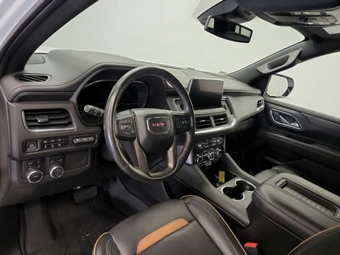 Used 2023 GMC Yukon AT4 w/ Technology Package AWD/4WD image 17