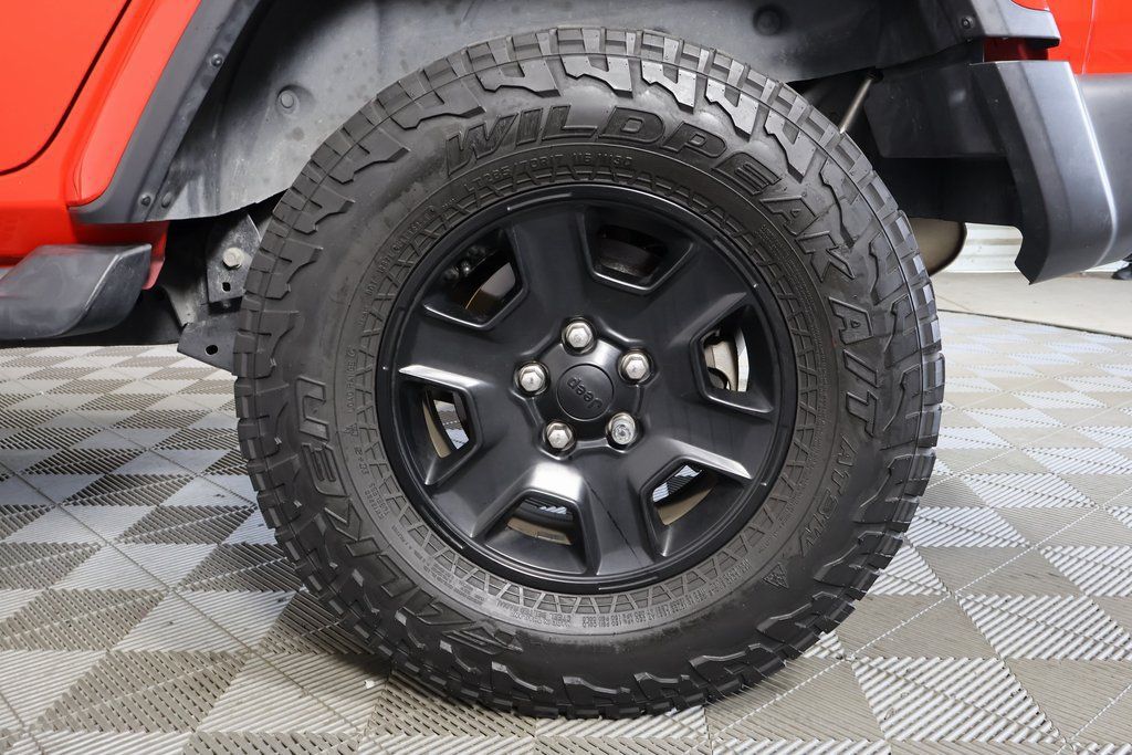 Used 2020 Jeep Wrangler Unlimited Sahara AWD/4WD image 15