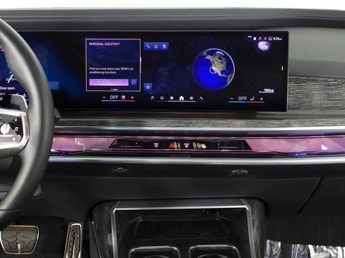 Used 2023 BMW 740i w/ Parking Assistance Package image 25