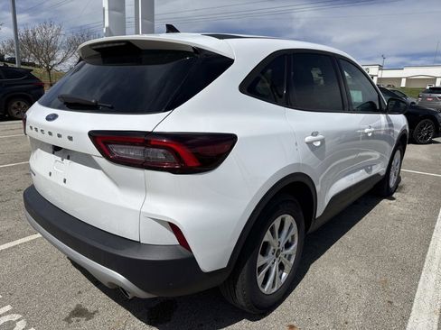 Used 2025 Ford Escape Active image 4