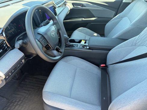 Used 2026 Toyota Camry LE w/ Convenience Package FWD image 8