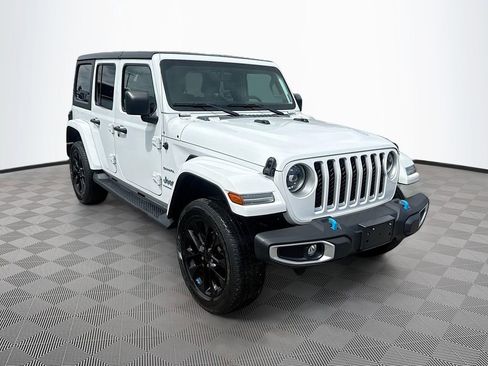 Used 2023 Jeep Wrangler Unlimited Sahara w/ Cold Weather Group AWD/4WD image 4