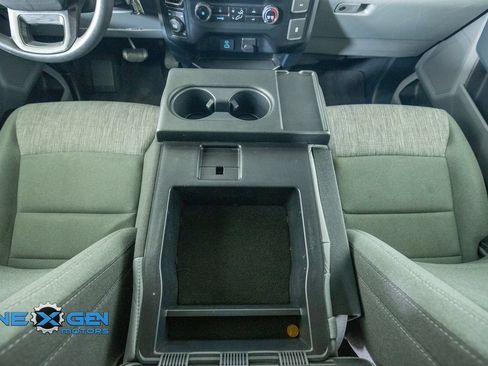 Used 2023 Ford F150 XLT AWD/4WD image 32