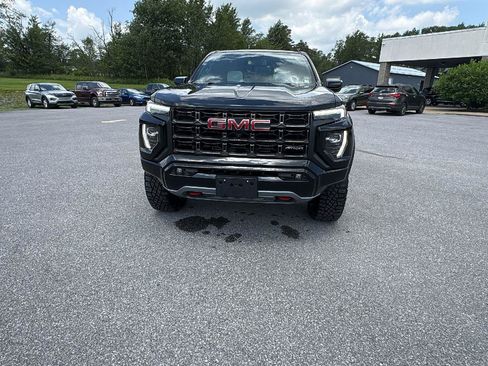 Used 2023 GMC Canyon AT4X AWD/4WD image 9