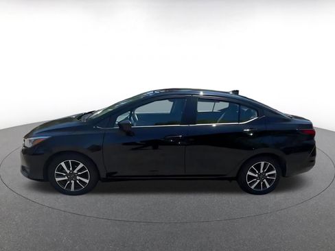 Used 2025 Nissan Versa SV FWD image 9