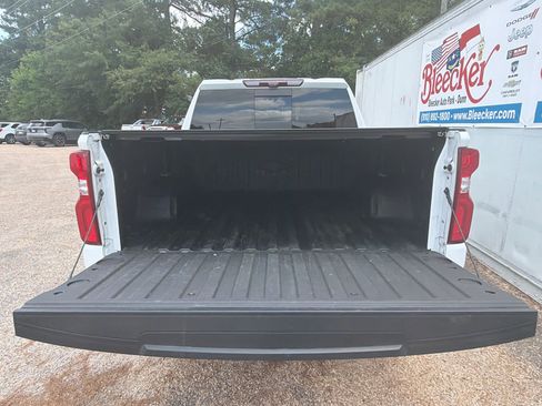 Used 2021 Chevrolet Silverado 1500 LTZ w/ LTZ Premium Package AWD/4WD image 16