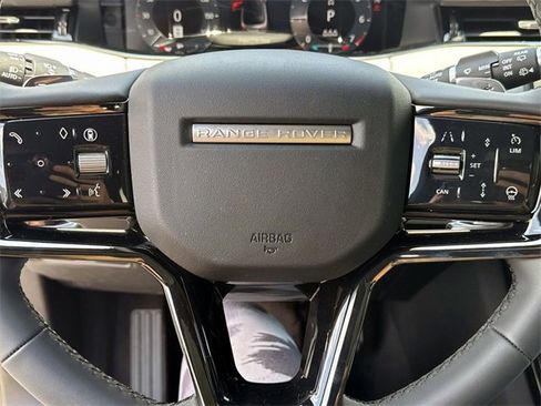 New 2026 Land Rover Range Rover Evoque S image 18