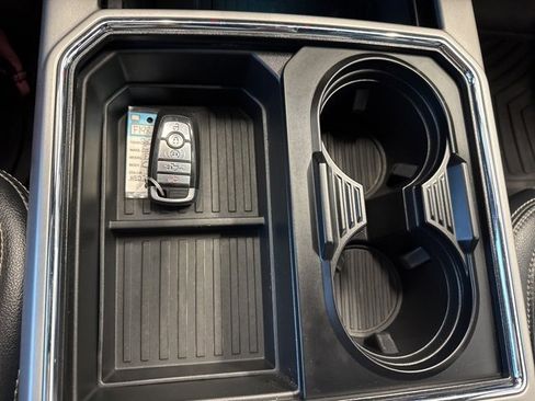 Used 2022 Ford F250 Lariat w/ Tremor Off-Road Package image 33