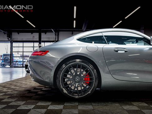 Used 2017 Mercedes-Benz AMG GT S image 23