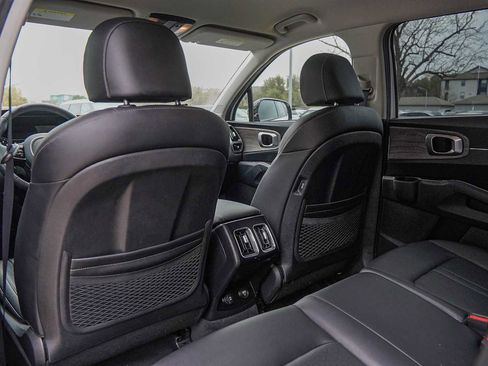 Certified 2023 Kia Sorento S image 29