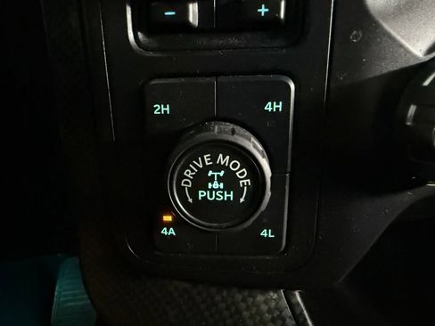 Used 2021 Ford F150 Lariat w/ Equipment Group 502A High AWD/4WD image 39