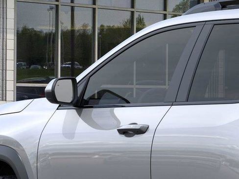 New 2026 Chevrolet Equinox ACTIV AWD/4WD image 12