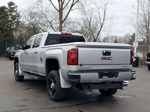 Used 2015 GMC Sierra 2500 Denali w/ Duramax Plus Package image 4