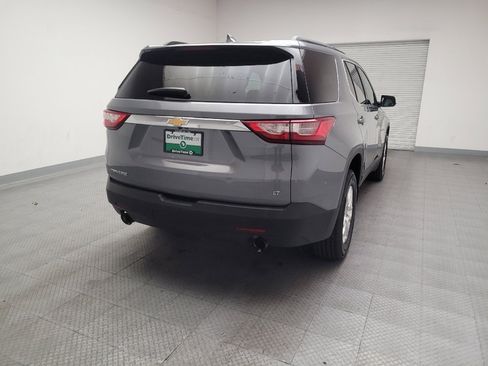 Used 2019 Chevrolet Traverse LT FWD image 7