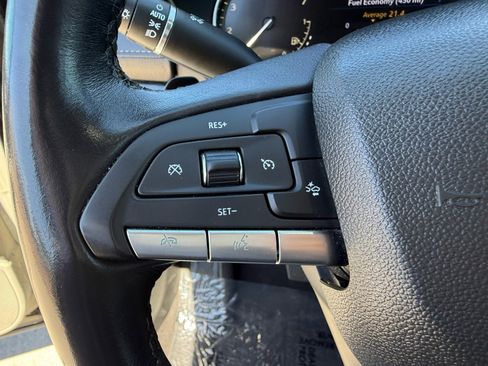 Used 2023 Cadillac XT4 Premium Luxury image 19