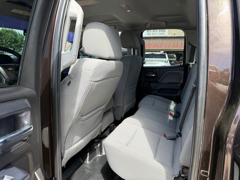 Used 2019 Chevrolet Silverado 2500 W/T AWD/4WD image 16