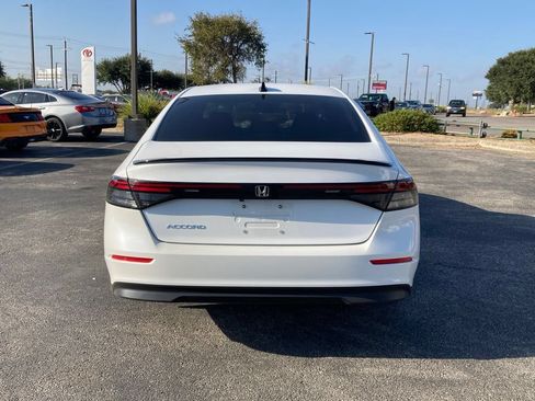 Used 2025 Honda Accord SE image 6