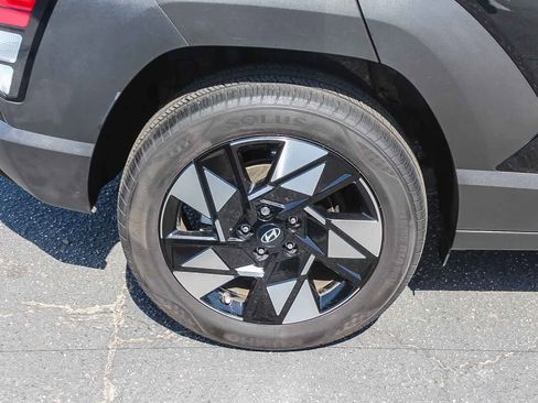 Certified 2024 Hyundai Kona SEL w/ Convenience Package AWD/4WD image 11