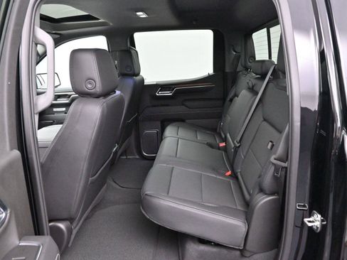 Used 2025 GMC Sierra 1500 Denali w/ Denali Reserve Package AWD/4WD image 30