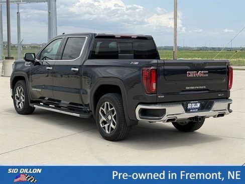 Used 2023 GMC Sierra 1500 SLT w/ SLT Premium Plus Package AWD/4WD image 6