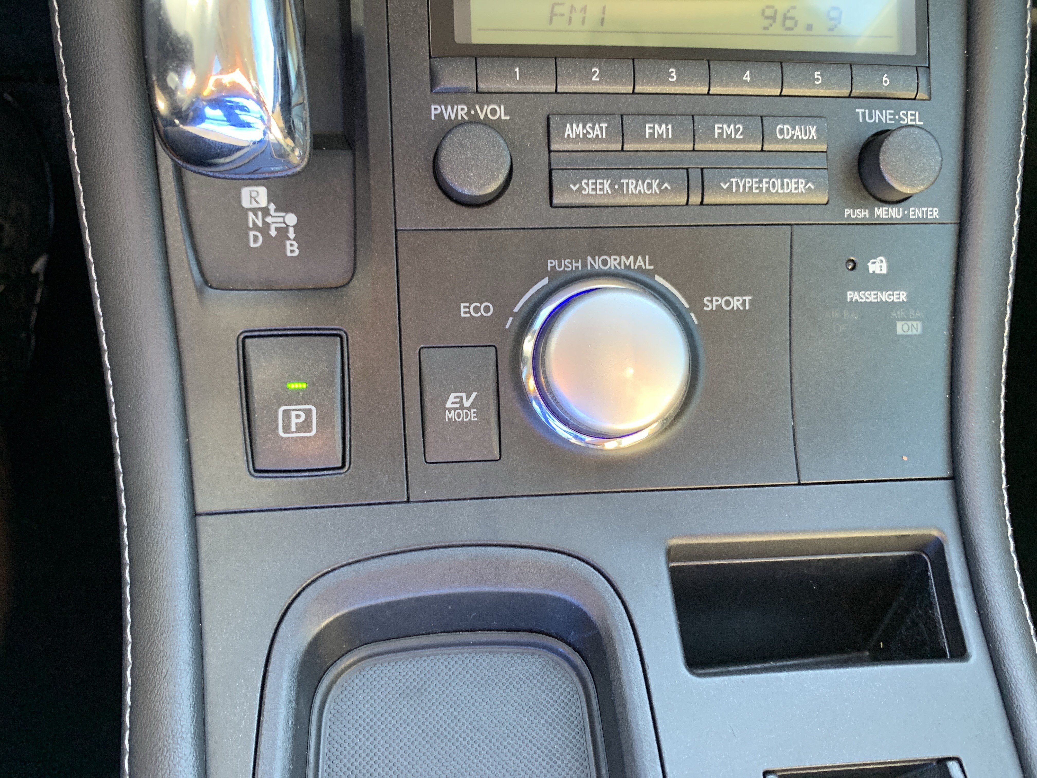 Used 2013 Lexus CT 200h FWD image 25