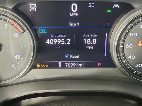 Used 2020 Cadillac XT6 Premium Luxury image 26