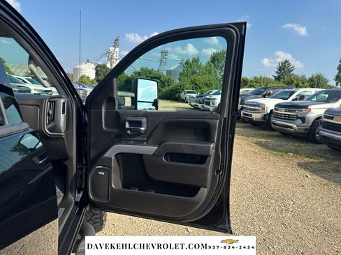 Used 2019 Chevrolet Silverado 2500 LTZ w/ Duramax Plus Package AWD/4WD image 44