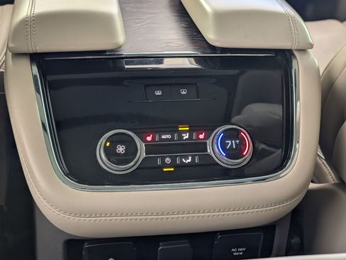 Used 2020 Lincoln Navigator Reserve w/ Equipment Group 208A Reserve image 34