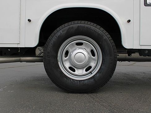 Used 2023 Ford F250 XL RWD image 28