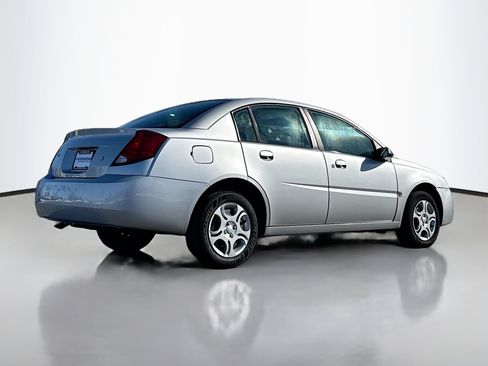 Used 2005 Saturn ION Level 2 w/ Power Pkg image 2