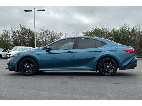 Certified 2025 Toyota Camry SE image 7