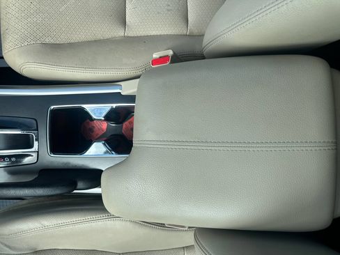 Used 2015 Honda Accord EX-L image 33