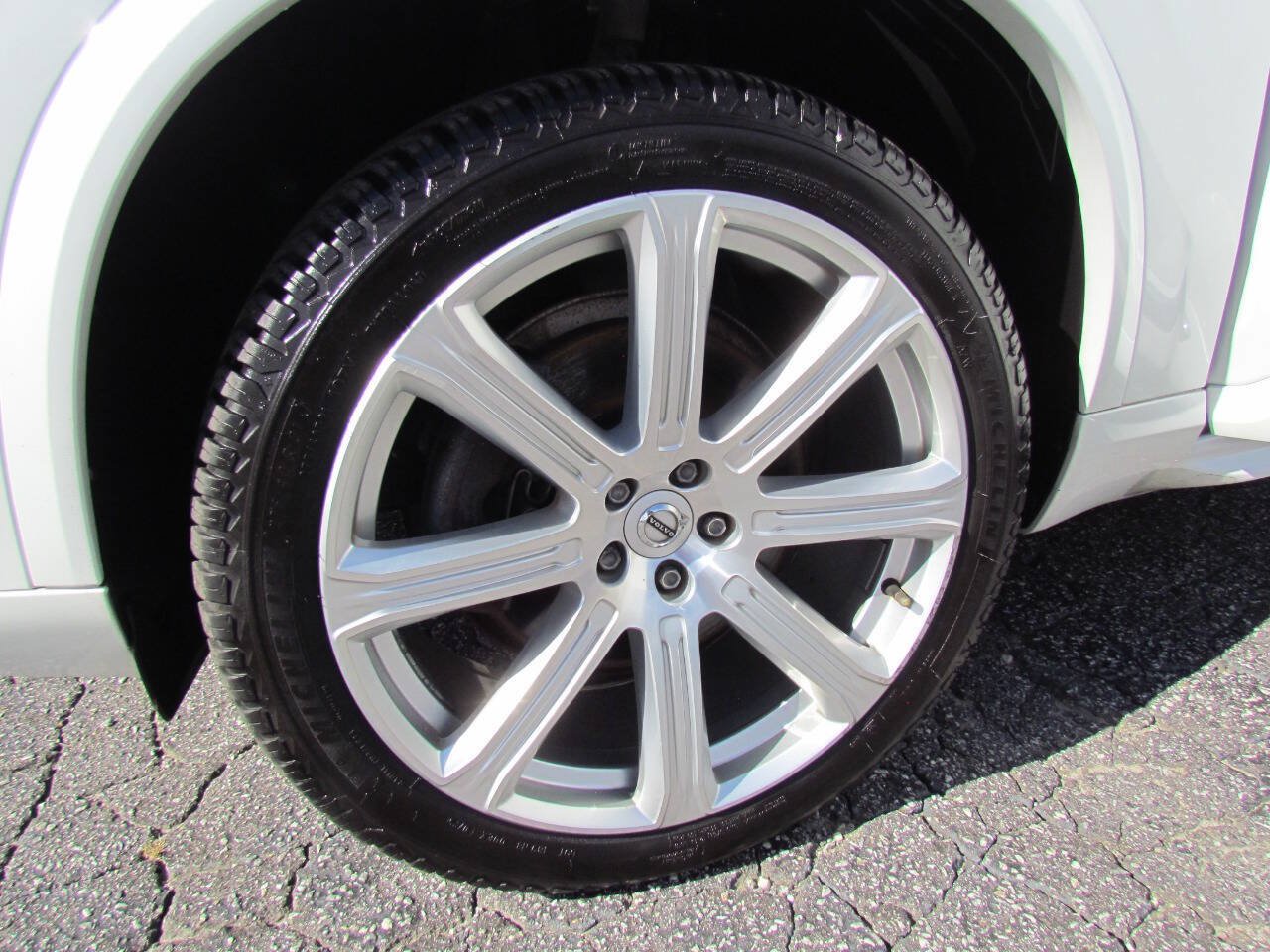 Used 2017 Volvo XC90 T6 Inscription w/ Vision Package AWD/4WD image 28