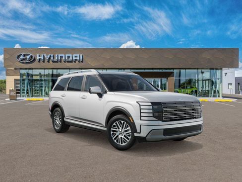 Used 2026 Hyundai Palisade SEL FWD image 2