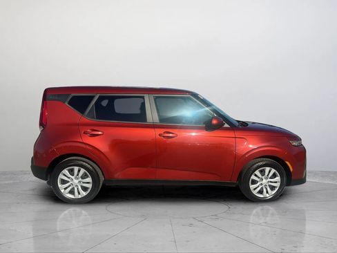 Used 2022 Kia Soul LX FWD image 12