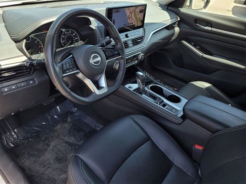 Used 2023 Nissan Altima 2.5 SL image 9