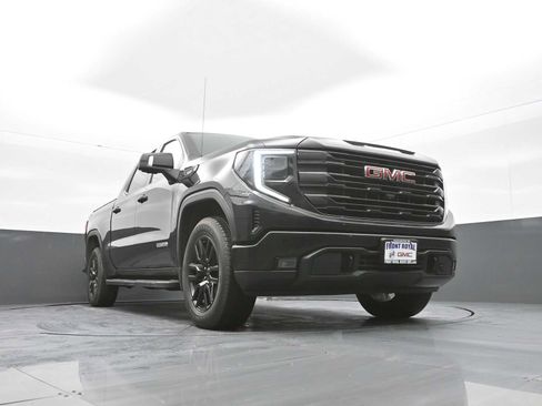 Used 2022 GMC Sierra 1500 Elevation w/ Elevation Premium Package image 38