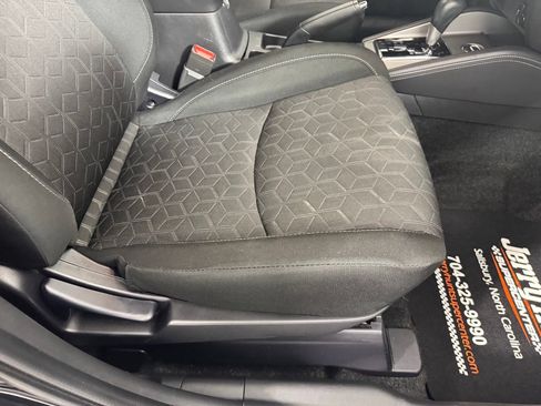 Used 2025 Mitsubishi Outlander Sport AWD image 32