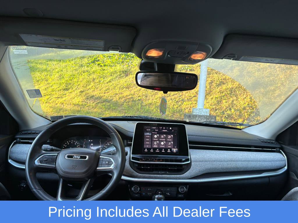 Used 2022 Jeep Compass Latitude AWD/4WD image 8