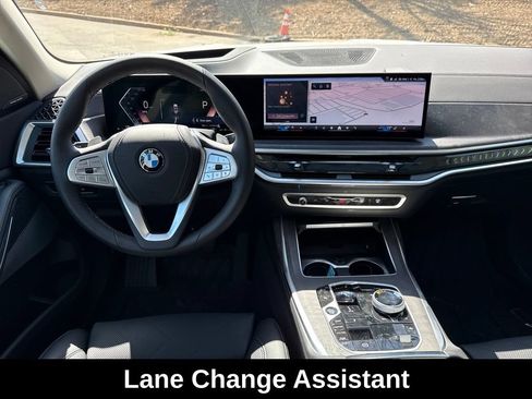 Used 2026 BMW X7 xDrive40i AWD/4WD image 22